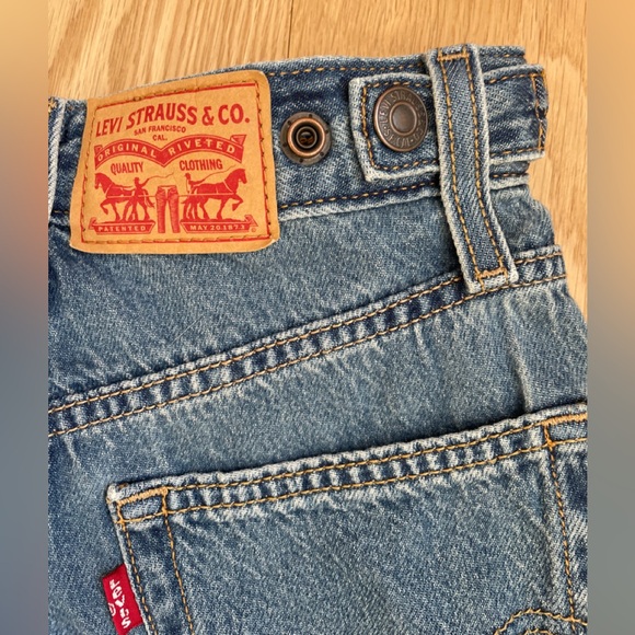 Cinch Baggy Blue Wide-Leg Women Levi’s Jeans - Picture 11 of 13